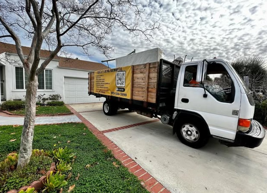 Junk Removal Truck